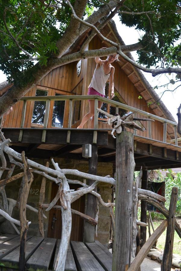 Driftwood Treehouse Hotel Sunrise-on-Sea Kültér fotó